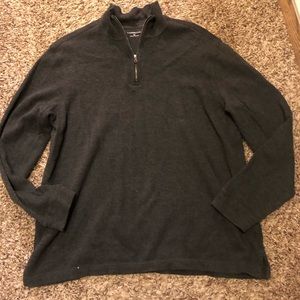 Men’s Croft’s and burrow sweater.